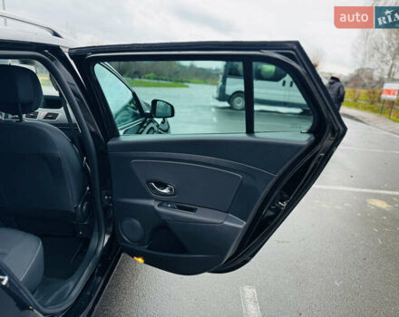 Чорний Рено Меган, об'ємом двигуна 1.6 л та пробігом 149 тис. км за 7200 $, фото 28 на Automoto.ua