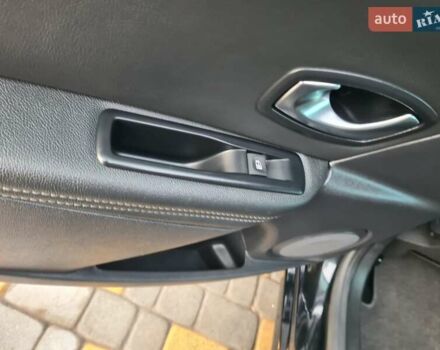 Черный Рено Меган, объемом двигателя 1.46 л и пробегом 236 тыс. км за 7800 $, фото 93 на Automoto.ua