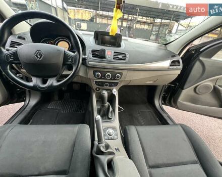 Чорний Рено Меган, об'ємом двигуна 1.6 л та пробігом 219 тис. км за 6800 $, фото 6 на Automoto.ua