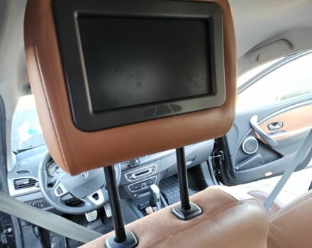 Черный Рено Меган, объемом двигателя 1.5 л и пробегом 254 тыс. км за 11629 $, фото 16 на Automoto.ua