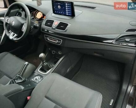 Черный Рено Меган, объемом двигателя 1.4 л и пробегом 225 тыс. км за 7500 $, фото 5 на Automoto.ua