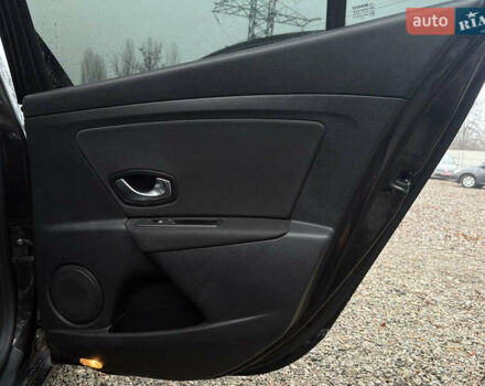 Черный Рено Меган, объемом двигателя 1.6 л и пробегом 285 тыс. км за 7300 $, фото 17 на Automoto.ua