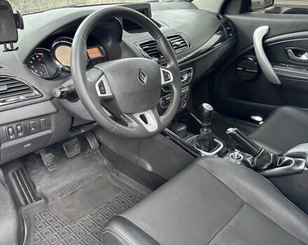 Черный Рено Меган, объемом двигателя 1.4 л и пробегом 306 тыс. км за 7000 $, фото 11 на Automoto.ua