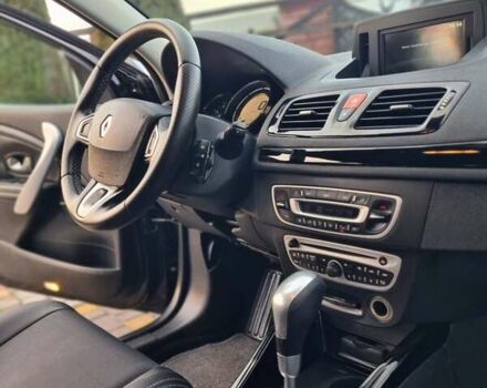 Черный Рено Меган, объемом двигателя 1.46 л и пробегом 236 тыс. км за 7800 $, фото 107 на Automoto.ua