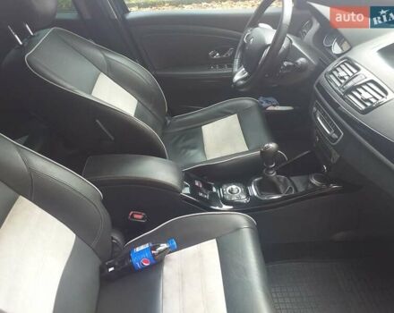 Черный Рено Меган, объемом двигателя 1.5 л и пробегом 260 тыс. км за 8700 $, фото 6 на Automoto.ua