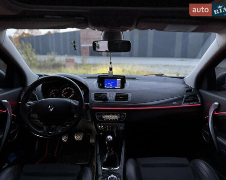 Черный Рено Меган, объемом двигателя 1.46 л и пробегом 325 тыс. км за 8000 $, фото 10 на Automoto.ua