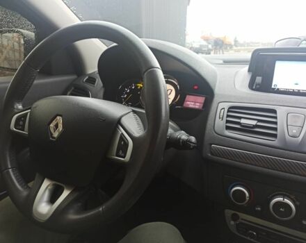 Рено Меган 2012 в Чугуеве на Automoto.ua Черный Рено Меган, объемом двигателя 0 л и пробегом 248 тыс. км за 7400 $, фото 4 на Automoto.ua