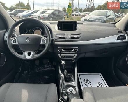 Черный Рено Меган, объемом двигателя 1.46 л и пробегом 230 тыс. км за 7900 $, фото 13 на Automoto.ua
