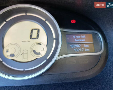 Чорний Рено Меган, об'ємом двигуна 1.6 л та пробігом 183 тис. км за 7500 $, фото 16 на Automoto.ua