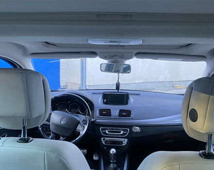 Чорний Рено Меган, об'ємом двигуна 1.5 л та пробігом 240 тис. км за 8200 $, фото 9 на Automoto.ua