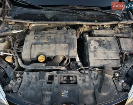 Черный Рено Меган, объемом двигателя 1.4 л и пробегом 187 тыс. км за 7100 $, фото 27 на Automoto.ua