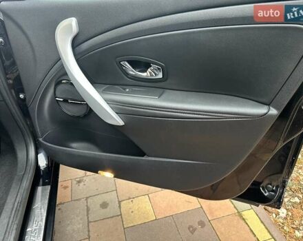 Черный Рено Меган, объемом двигателя 1.5 л и пробегом 261 тыс. км за 8500 $, фото 9 на Automoto.ua