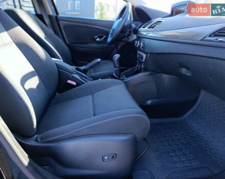 Чорний Рено Меган, об'ємом двигуна 1.6 л та пробігом 183 тис. км за 7500 $, фото 28 на Automoto.ua