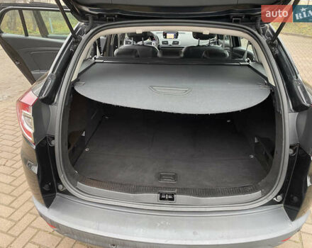 Черный Рено Меган, объемом двигателя 1.46 л и пробегом 250 тыс. км за 8600 $, фото 14 на Automoto.ua