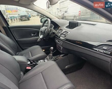 Черный Рено Меган, объемом двигателя 1.5 л и пробегом 257 тыс. км за 9700 $, фото 16 на Automoto.ua