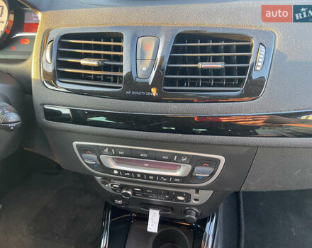 Черный Рено Меган, объемом двигателя 1.5 л и пробегом 313 тыс. км за 7699 $, фото 6 на Automoto.ua