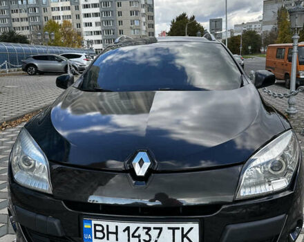 Черный Рено Меган, объемом двигателя 2 л и пробегом 298 тыс. км за 7500 $, фото 1 на Automoto.ua