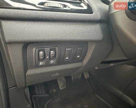 Черный Рено Меган, объемом двигателя 1.5 л и пробегом 261 тыс. км за 8500 $, фото 13 на Automoto.ua