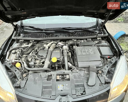 Черный Рено Меган, объемом двигателя 1.5 л и пробегом 297 тыс. км за 8100 $, фото 6 на Automoto.ua