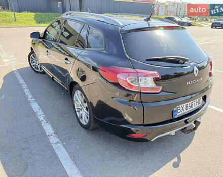 Рено Меган 2012 у Шепетовке на Automoto.ua Чорний Рено Меган, об'ємом двигуна 1.46 л та пробігом 305 тис. км за 8100 $, фото 3 на Automoto.ua