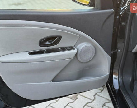 Черный Рено Меган, объемом двигателя 1.6 л и пробегом 199 тыс. км за 7900 $, фото 52 на Automoto.ua