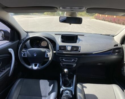 Черный Рено Меган, объемом двигателя 1.5 л и пробегом 274 тыс. км за 7800 $, фото 5 на Automoto.ua