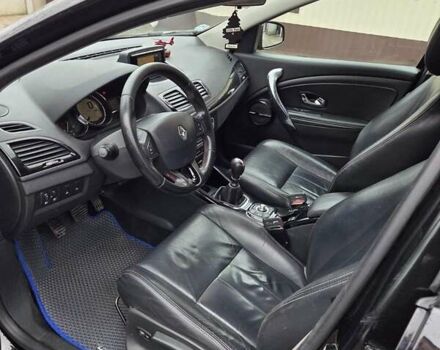 Черный Рено Меган, объемом двигателя 1.5 л и пробегом 197 тыс. км за 8000 $, фото 3 на Automoto.ua