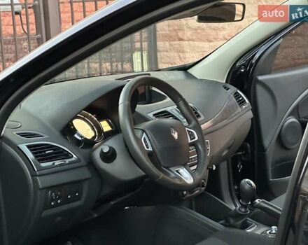 Рено Меган 2012 в Николаеве на Automoto.ua Черный Рено Меган, объемом двигателя 1.5 л и пробегом 275 тыс. км за 7700 $, фото 27 на Automoto.ua