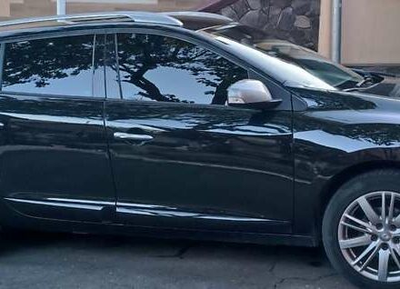 Чорний Рено Меган, об'ємом двигуна 1.46 л та пробігом 245 тис. км за 9000 $, фото 4 на Automoto.ua