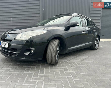 Чорний Рено Меган, об'ємом двигуна 1.46 л та пробігом 182 тис. км за 7500 $, фото 1 на Automoto.ua