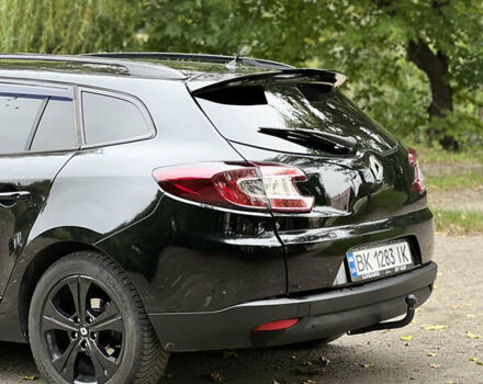 Черный Рено Меган, объемом двигателя 1.46 л и пробегом 300 тыс. км за 6999 $, фото 6 на Automoto.ua