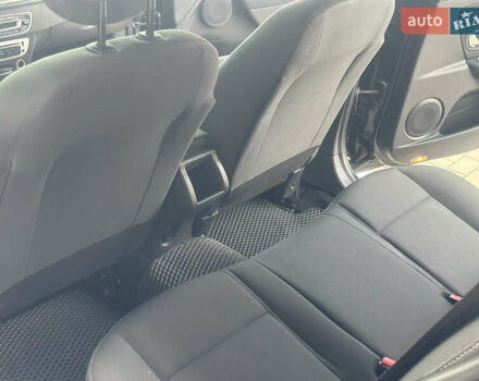 Черный Рено Меган, объемом двигателя 1.5 л и пробегом 236 тыс. км за 7250 $, фото 17 на Automoto.ua