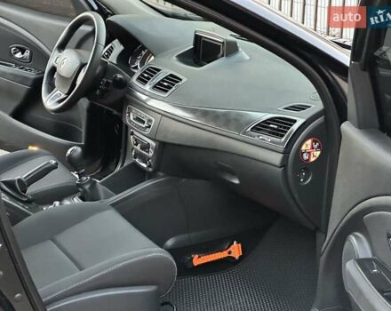 Рено Меган 2012 в Николаеве на Automoto.ua Черный Рено Меган, объемом двигателя 1.5 л и пробегом 275 тыс. км за 7700 $, фото 36 на Automoto.ua