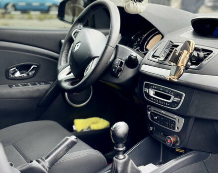 Черный Рено Меган, объемом двигателя 1.5 л и пробегом 240 тыс. км за 8200 $, фото 22 на Automoto.ua