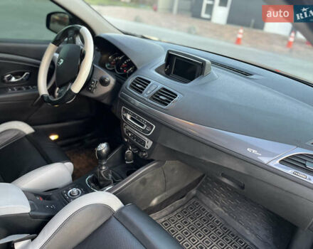 Черный Рено Меган, объемом двигателя 1.5 л и пробегом 139 тыс. км за 10500 $, фото 14 на Automoto.ua