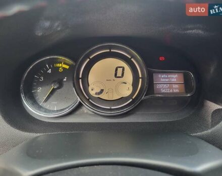 Чорний Рено Меган, об'ємом двигуна 1.46 л та пробігом 237 тис. км за 7500 $, фото 2 на Automoto.ua