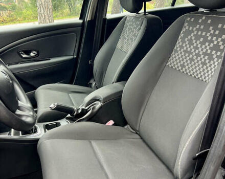 Черный Рено Меган, объемом двигателя 1.46 л и пробегом 221 тыс. км за 8100 $, фото 22 на Automoto.ua