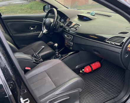 Черный Рено Меган, объемом двигателя 1.46 л и пробегом 280 тыс. км за 7300 $, фото 8 на Automoto.ua