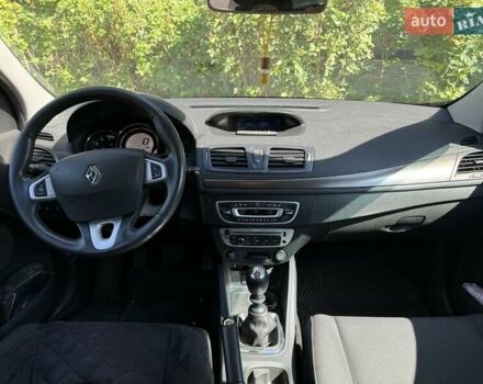 Черный Рено Меган, объемом двигателя 1.46 л и пробегом 203 тыс. км за 8300 $, фото 4 на Automoto.ua