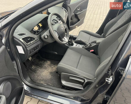 Черный Рено Меган, объемом двигателя 1.5 л и пробегом 233 тыс. км за 8200 $, фото 16 на Automoto.ua