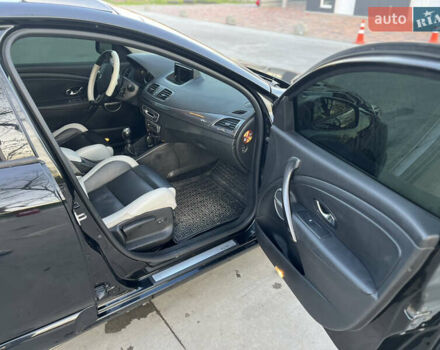 Черный Рено Меган, объемом двигателя 1.5 л и пробегом 139 тыс. км за 10500 $, фото 13 на Automoto.ua