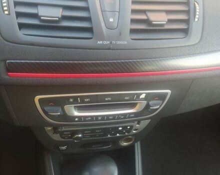 Черный Рено Меган, объемом двигателя 1.5 л и пробегом 188 тыс. км за 8400 $, фото 54 на Automoto.ua