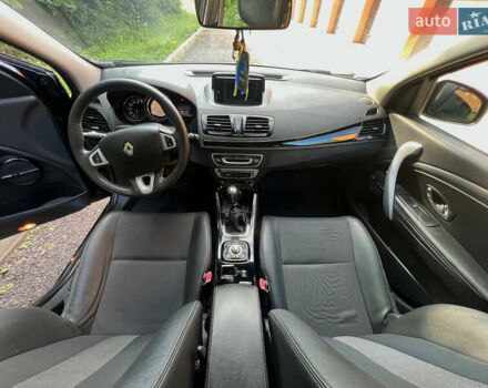 Черный Рено Меган, объемом двигателя 1.2 л и пробегом 119 тыс. км за 7800 $, фото 3 на Automoto.ua