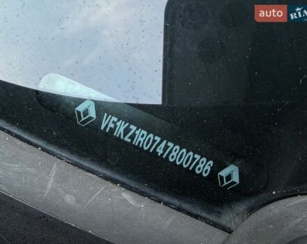 Черный Рено Меган, объемом двигателя 1.6 л и пробегом 180 тыс. км за 8200 $, фото 54 на Automoto.ua