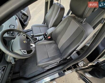 Черный Рено Меган, объемом двигателя 1.46 л и пробегом 238 тыс. км за 8900 $, фото 72 на Automoto.ua