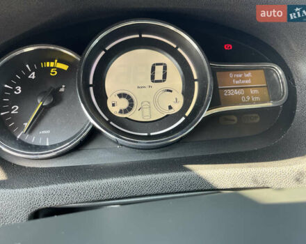 Рено Меган 2012 у Барышевке на Automoto.ua Чорний Рено Меган, об'ємом двигуна 1.5 л та пробігом 240 тис. км за 7800 $, фото 6 на Automoto.ua