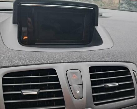 Чорний Рено Меган, об'ємом двигуна 1.5 л та пробігом 251 тис. км за 7800 $, фото 5 на Automoto.ua