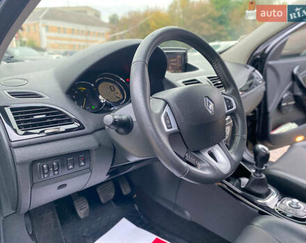 Черный Рено Меган, объемом двигателя 1.5 л и пробегом 269 тыс. км за 9390 $, фото 23 на Automoto.ua