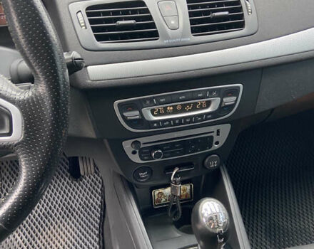 Чорний Рено Меган, об'ємом двигуна 1.5 л та пробігом 212 тис. км за 7550 $, фото 9 на Automoto.ua