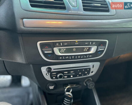 Черный Рено Меган, объемом двигателя 1.5 л и пробегом 139 тыс. км за 10500 $, фото 22 на Automoto.ua